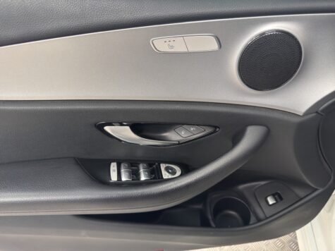 Mercedes-Benz – E 220 d Swiss Star 4Matic T