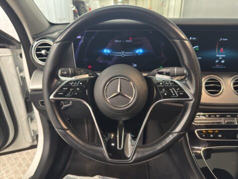 Mercedes-Benz – E 220 d Swiss Star 4Matic T