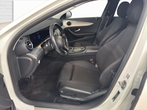 Mercedes-Benz – E 220 d Swiss Star 4Matic T