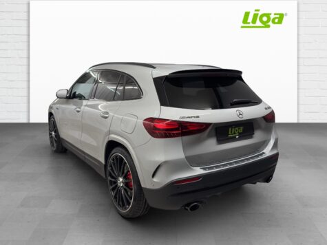 Mercedes-Benz – AMG GLA 35 4Matic