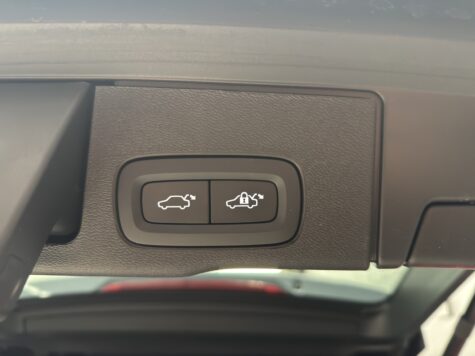 Volvo – XC60 2.0 T6 TE Ultimate Dark eAWD