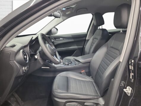 Alfa Romeo – Stelvio 2.2 D Q4 210 Super