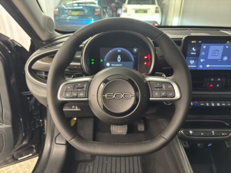 Fiat – 600 1.2 Hybrid Swiss Edition