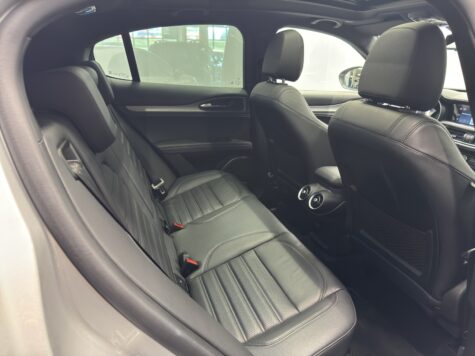 Alfa Romeo – Stelvio 2.0 Q4 280 Veloce