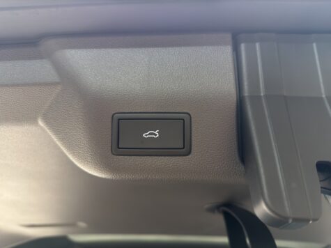 VW – T7 Multivan lang 2.0 TSI Liberty DSG