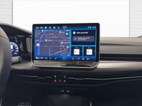 VW – Golf VIII 1.5 eTSI R-Line DSG