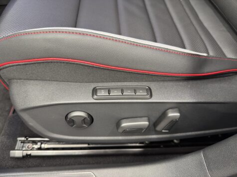 VW – Golf VIII 2.0 TSI GTI DSG