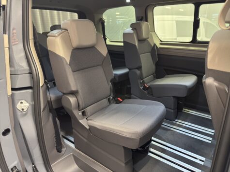 VW – T7 Multivan kurz 2.0 TSI Liberty DSG
