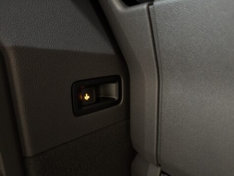 VW – T7 Multivan kurz 2.0 TSI Liberty DSG