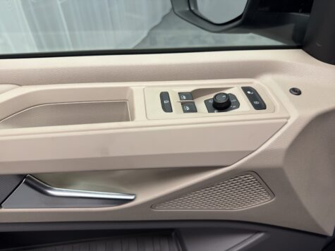 VW – T7 Multivan kurz 2.0 TSI Liberty DSG