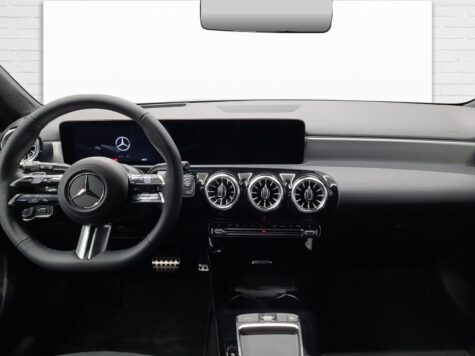 Mercedes-Benz – A 200 AMG Line Night Star