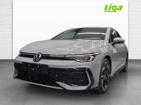 VW – Golf VIII 1.5 eTSI R-Line DSG