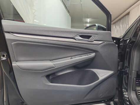 VW – Golf VIII 2.0 TSI R DSG 4motion