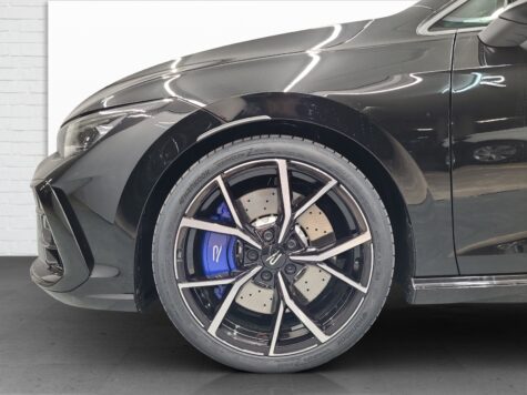 VW – Golf VIII 2.0 TSI R DSG 4motion