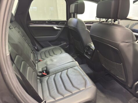 VW – Touareg 3.0 V6 TSI R-Line