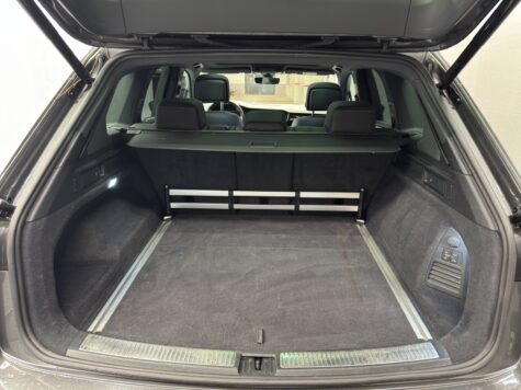 VW – Touareg 3.0 V6 TSI R-Line