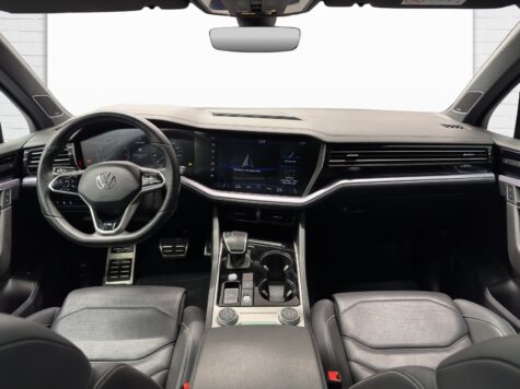 VW – Touareg 3.0 V6 TSI R-Line