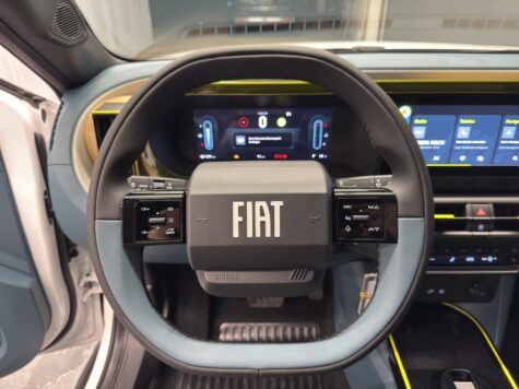 Fiat – Grande Panda 1.2 Hybrid La Prima