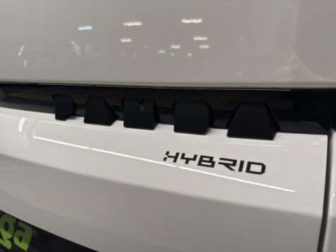 Fiat – Grande Panda 1.2 Hybrid La Prima