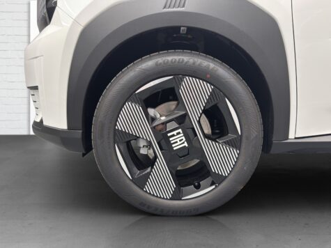 Fiat – Grande Panda 1.2 Hybrid La Prima