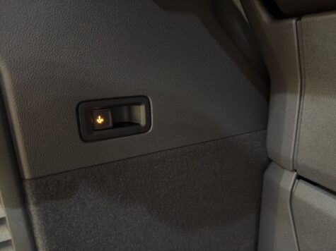 VW – T7 Multivan lang 1.5 TSI eHybrid Style Liberty DSG 4motion