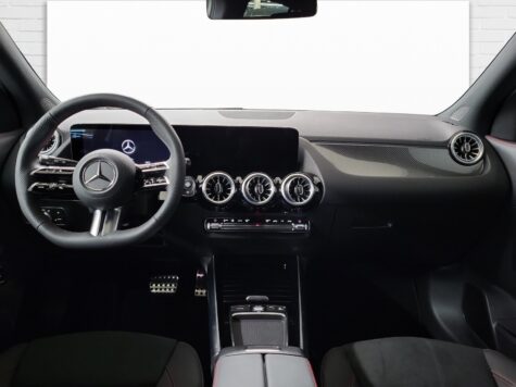 Mercedes-Benz – GLA 200 AMG Line Night Star