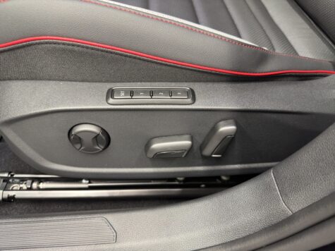 VW – Golf VIII 2.0 TSI GTI DSG