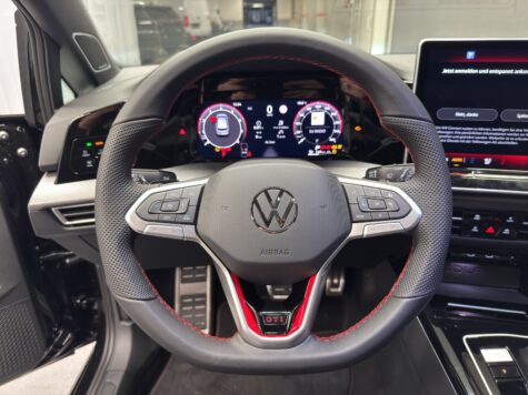 VW – Golf VIII 2.0 TSI GTI DSG