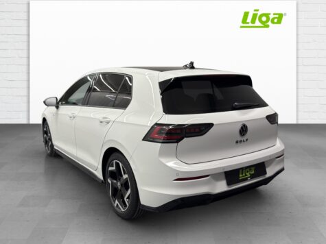 VW – Golf VIII 1.5 eTSI R-Line DSG