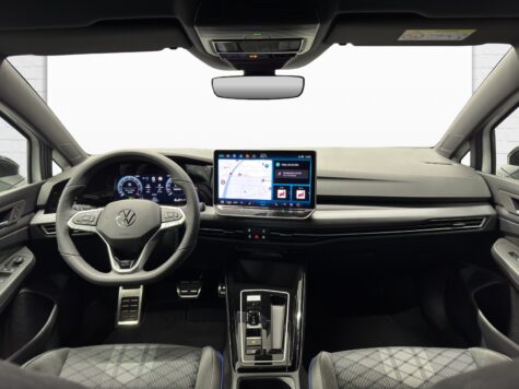 VW – Golf VIII 1.5 eTSI R-Line DSG