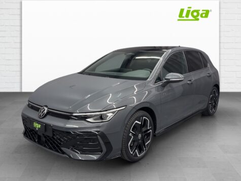 VW – Golf VIII 1.5 eTSI R-Line DSG