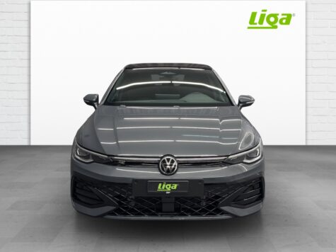 VW – Golf VIII 1.5 eTSI R-Line DSG
