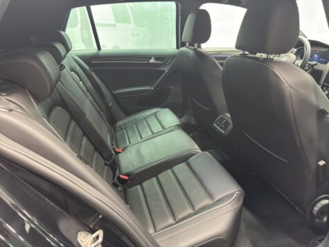 VW – Golf VII 2.0 TSI R 310 DSG 4motion