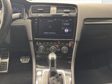 VW – Golf VII 2.0 TSI R 310 DSG 4motion