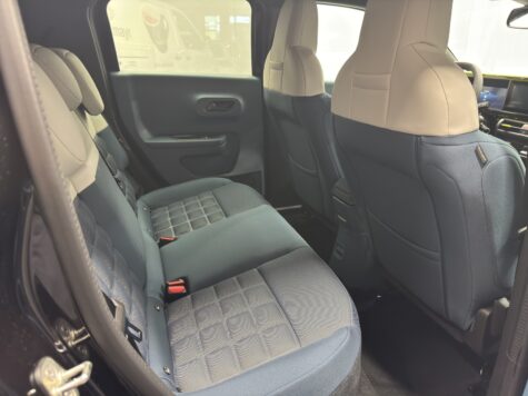 Fiat – Grande Panda 1.2 Hybrid La Prima