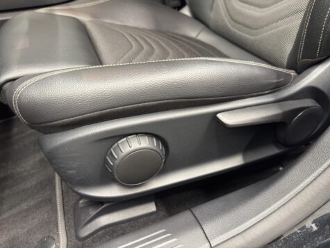 Mercedes-Benz – A 250 Progressive 4Matic