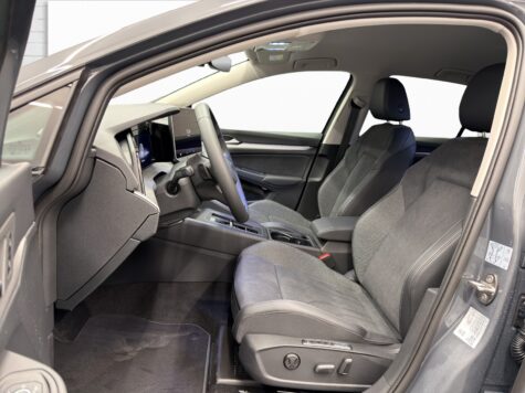 VW – Golf VIII 1.5 eTSI United DSG