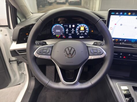 VW – Golf VIII Variant 2.0 TDI Life DSG