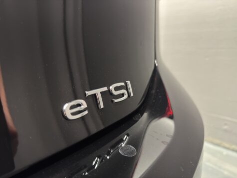 VW – Golf VIII 1.5 eTSI United DSG