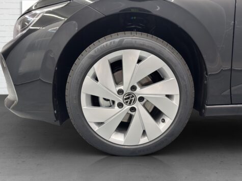 VW – Golf VIII 1.5 eTSI United DSG