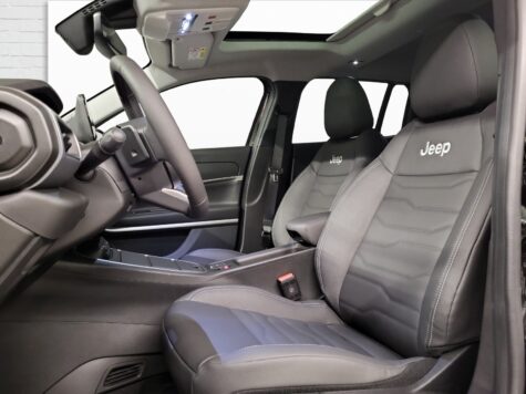 Jeep – Avenger 1.2 MHEV Summit & Sky