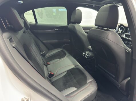 Alfa Romeo – Stelvio 2.0 Q4 280 Estrema