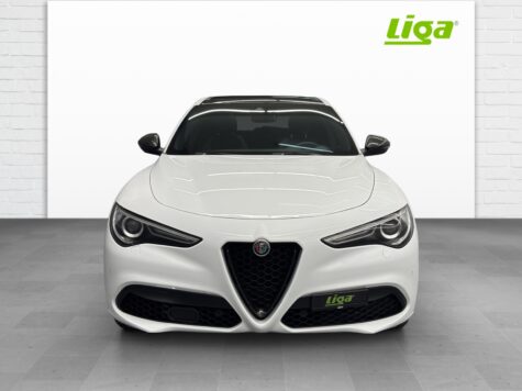 Alfa Romeo – Stelvio 2.0 Q4 280 Estrema