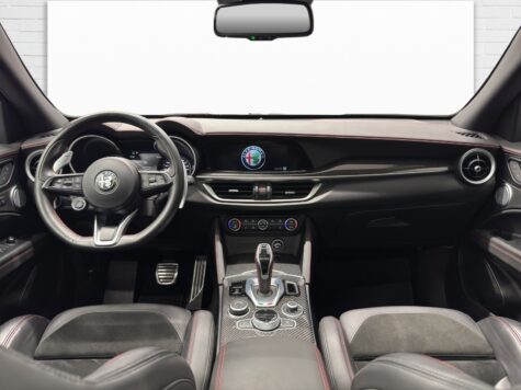 Alfa Romeo – Stelvio 2.0 Q4 280 Estrema