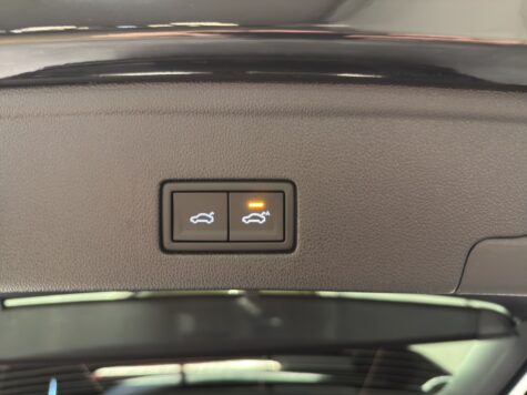 VW – Touareg 3.0 V6 TDI 286 R-Line Final Edition