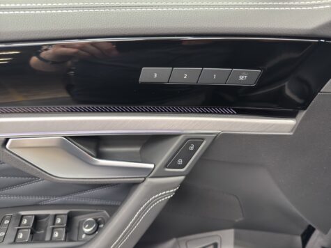 VW – Touareg 3.0 V6 TDI 286 R-Line Final Edition