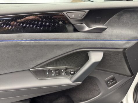 VW – Tiguan 2.0 TSI R-Line DSG 4motion