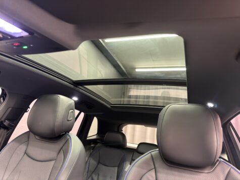 VW – Tiguan 2.0 TSI R-Line DSG 4motion