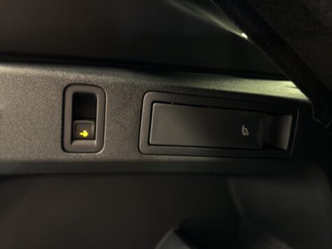 VW – Tiguan 2.0 TSI R-Line DSG 4motion