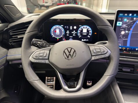 VW – Tiguan 2.0 TSI R-Line DSG 4motion
